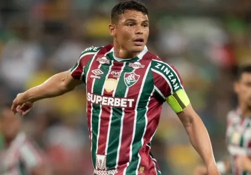 Thiago Silva jogador de futebol do Fluminense na foto de jogos de futebol ao vivo